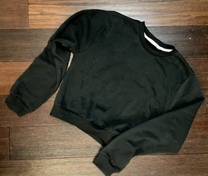 Black Cropped Sweatshirt - Picture 1 of 2