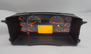 Volvo VNL 2011 usado panel de instrumentos P#21844834-P01 - Imagen 1 de 8