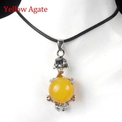 Collar colgante de calavera de aleación unisex con cuentas de bola de cristal curativo de esqueleto gótico Foto 1 de 4