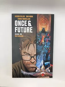 Once & Future, Volume 2 - Vecchio inglese - Foto 1 di 3