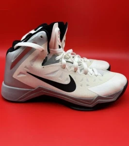Nike Men’s 9.5/Women’s 11 Zoom HyperQuickness Basketballschuhe 599515-100 NEU - Bild 1 von 9