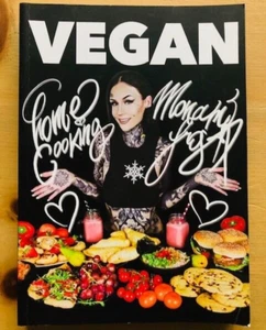 VEGAN HOME COOKING WITH MONAMI FROST - Pub. FROST - P/B  - Picture 1 of 1