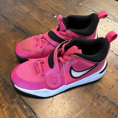 Tenis de baloncesto Nike Team Hustle D 11 rosa universitario/negro juvenil 5,5 años🌹 Foto 1 de 4