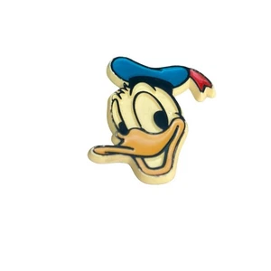 Vintage Walt Disney DONALD DUCK Plastik Abzeichen 70er USA Pin klein Sammler - Bild 1 von 3