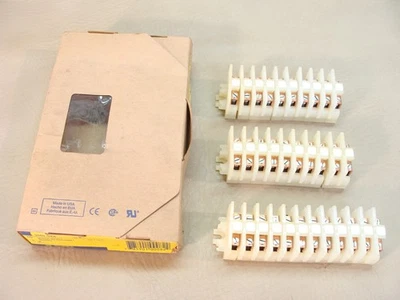 NEW box of 32 Square D 9080 GK6 terminal blocks - Image 1 of 4