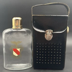 Estuche de radio frasco de vidrio oculto Theta Chi Fraternity Illinois Wesleyan U Ox-Bow - Imagen 1 de 24