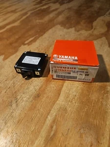 Yamaha 7LU-87204-00 Power Equipment Control Box Circuit Breaker - Picture 1 of 12