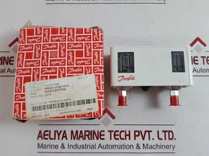 Danfoss KP15 Pressure Switch, 060-1154, 0.2-7.5 Bar, 510 PSIG - Picture 1 of 9
