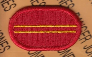 Hq's 2nd Bn 319th Field Artillery Airborne para oval 1990's patch m/e - Picture 1 of 1