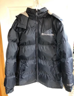 Polo hombre calidad superior EE. UU. ASSN. Chaqueta de invierno talla (L) Foto 1 de 4