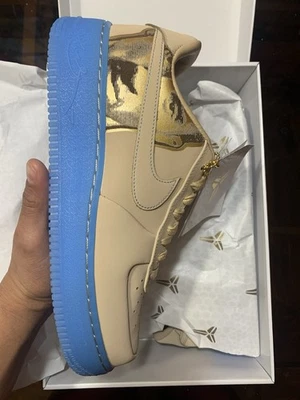Talla 9.5 - Kobe Bryant x Nike Air Force 1 Low Linen Foto 1 de 4