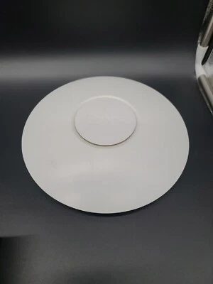 Ubiquiti UniFi AP Long Range Indoor Wireless Access Point  w/ Mount - Image 1 of 4