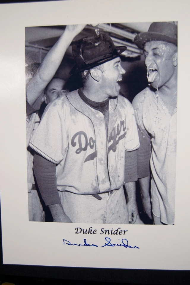 8 X 10 AUTOGRAPHED PHOTO, DUKE SNYDER - BROOKLYN DODGERS - Image 1 of 1