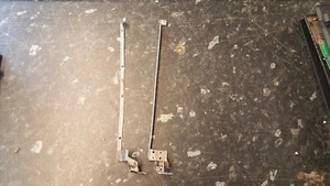 STONE-CLEVO W76TH - PAIR OF SCREEN HINGES & SUPPORTS - B486 - Picture 1 of 1