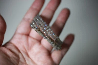 3-4mm Faceted Gray Blue Labradorite Bead Gemstone Steel Memory Wire Bracelet New - Image 1 of 4