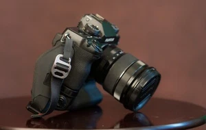 fuji X-H1 camera with Fuji XF 10-24mm f/4 OIS lens and battery grip - Picture 1 of 9