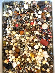 3 LB - BEAD Mix Vintage -Mod Plastic, Acrylic BEAD Soup For Crafts, Jewelry - Picture 1 of 11
