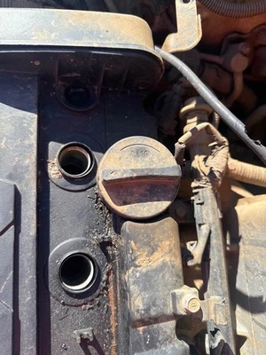 2007 Hyundai Tucson City Oil Cap Petrol Engine Part #B803 - image 1 of 4