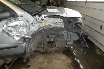 Consola frontal VIN J 11º dígito piso limitado compatible con 13-17 ACADIA 1839987 Foto 1 de 4