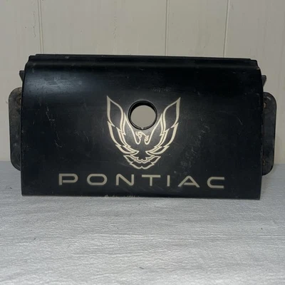 Pontiac Firebird 1985-1992 luz trasera panel de llenado central moldura M6543 DG Foto 1 de 4