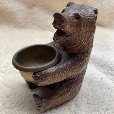 Porta palillos de dientes vintage con clip de papel de oso tallado en la Selva Negra Foto 1 de 4