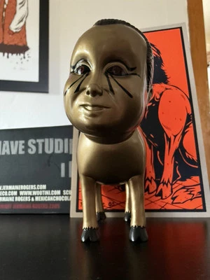 [REMARQUED~1of72] Jermaine Rogers -SQUIRE ‘AVEN AKHENATON’S COUNSEL' GOLD Figure - Image 1 of 4