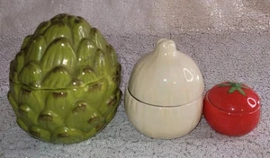 Pier 1 Set of 3 Garden Vegetable Nesting Measuring Cups Artichoke Onion Tomato - Picture 1 of 17