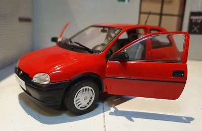 Vauxhall Corsa Opel Red 1.2 SR B 3 Door 1:24 Scale Model Diecast Car 1993 - Image 1 of 4