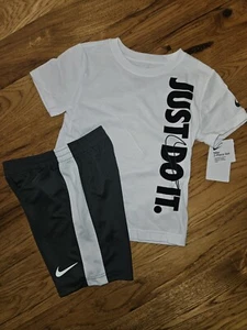 NWT boys Nike 2 pc shirt/shorts set size 4 6 - Picture 1 of 1