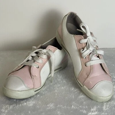 Zapatos de golf FootJoy FJ Junior GJ sin clavos para jóvenes talla 4M rosa y blanco con cordones Foto 1 de 4