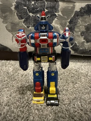 Vintage 1984 Bandai Voltron 1 Warrior Deluxe Set 6" Die cast Minature Robot - Image 1 of 4