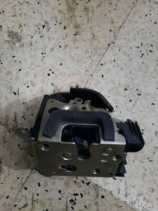 Serratura porta anteriore sinistra Fiat Punto 1999>2003>2010 OE - Picture 1 of 5
