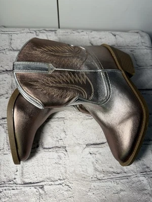 Steve Madden J-Texas Western Botín Metálico Bronce Niños Talla 2 Foto 1 de 4