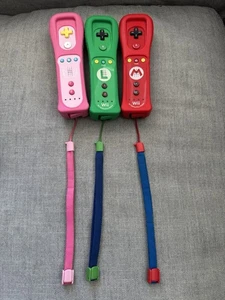 Nintendo Wii U Remote Plus Mario Luigi Peach Wireless Motion Controller GETESTET - Bild 1 von 7
