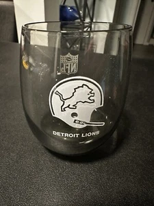 Detroit Lions Lot-VNG Detroit Lions NFL Smoked Glass, Calvin Johnson 100pcPuzzle - Picture 1 of 6