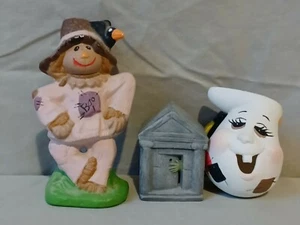 Lot Of 3 Ceramic Handpainted Halloween Figurines - Scarecrow, Crypt, Ghost - Picture 1 of 7