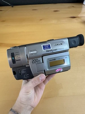 Sony Handycam Camcorder ONLY CCD-TRV37 Standard 8 w/Nightshot TESTED WORKING - Image 1 of 4