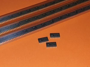 50x 74HC393 Dual 4-bit binary ripple counter STM SO-14 - Picture 1 of 3