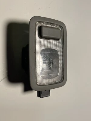 HYUNDAI SANTA FE Mk2 INTERIOR LIGHT REAR 2006-2012 - Image 1 of 4