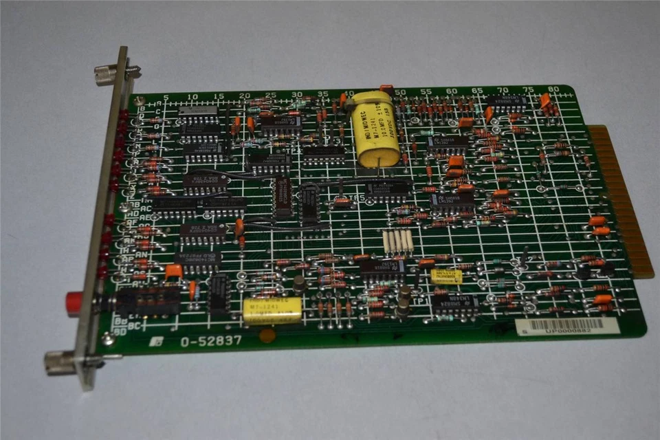 UM CARTÃO COMPARADOR ANALÓGICO DE CIRCUITO IMPRESSO RELIANCE ACCA USADO 0-52837 052837 - Imagem 1 de 1