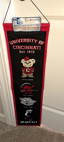 Cincinnati Bearcats 8x32 Embroidered Wool Heritage Banner Cover