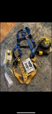 Arnés de cuerpo completo/sistema de detención de caídas. Artículo #02-BHFAS1-010 Foto 1 de 4