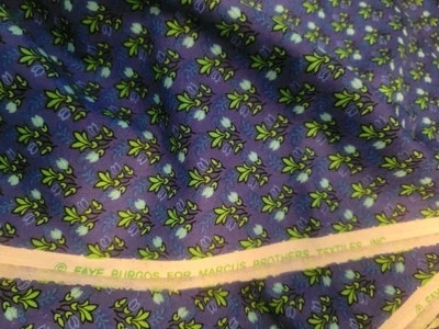 De Colección MARCUS Bros~~Lt Azul Floral sobre Azul ~~Repro Burgos 108 X 44 3 Yardas Foto 1 de 4