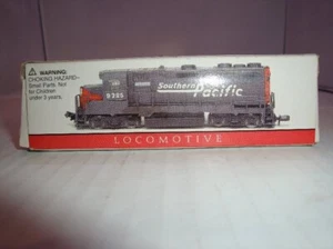 Southern Pacific Lines Railroad 4.5" Mini Locomotive Train In Box Model #9725 - Picture 1 of 2