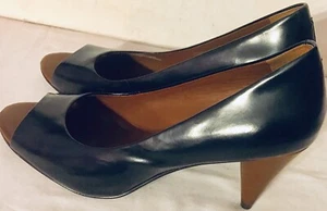 BANANA REPUBLIC Black Leather Open Toe Heels Shoes Size 8.5 M EUC - Picture 1 of 11