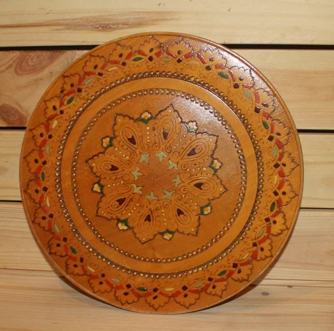 Vintage floral hand made pyrography wood wall hanging plate Cover