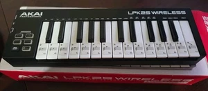 Akai Professional LPK25 mk2 25-key USB Mini Keyboard Controller - Bild 1 von 4