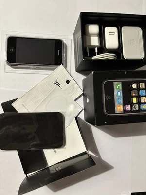 iPhone 2g 8g Perfettamente Funzionante Codice Imei Combacia Box iPhone E Scatola - Immagine 1 di 4