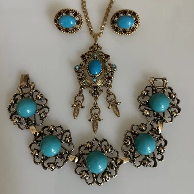 Vintage CELEBRITY Necklace & Earrings, SC Bracelet Set - Rhinestone & Glass - Image 1 of 4