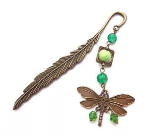 BRONZE FEATHER BOOKMARK w/ DRAGONFLY & Green Beads charms gift nature 2W - Imagen 1 de 3